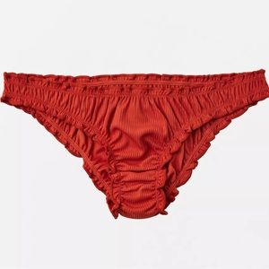 Out From Under Ruched Ribbed
Cheeky Bikini, color - rust ,size small.